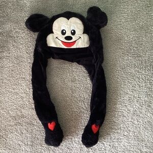 Black Plush Mickey Character Hat - Squeeze hearts & EARS MOVE